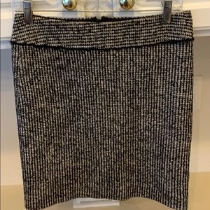 ANN TAYLOR Tweed Black and White Skirt.